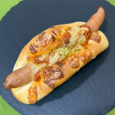 �J���[�u���X�g�E�C���i�[