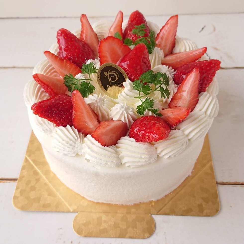 䕃f�R�i���N���[���j