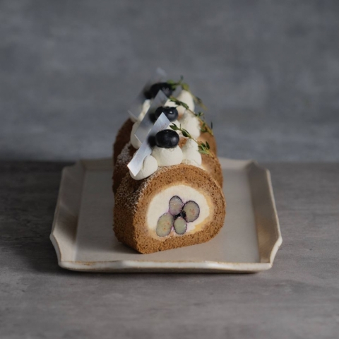 �u���[�x���[�ƍg���̃��[���P�[�L �����Ԍ��聄 cut���I�����C���\��OK