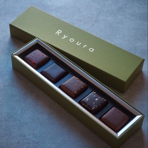 �{���{���V���R��5����