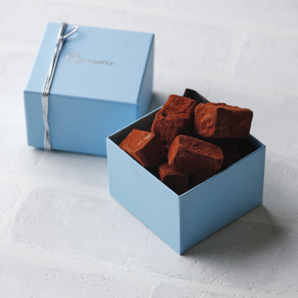 �g�����t �A���}�j���b�N