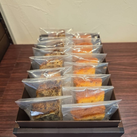 �p�E���h�n�[�t�̏��M�t�g�i�P�U���j