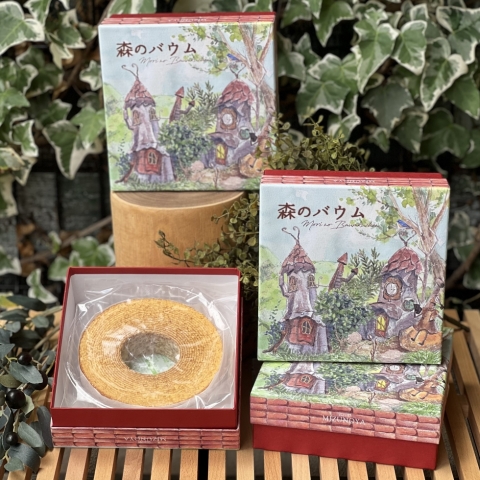 �X�̃o�E��