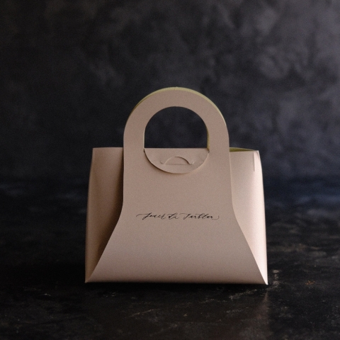 �V�������E�O���C�X